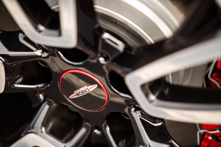 Колеса Mini John Cooper Works Countryman (F60) 2017 года  (NA) (фото 14 из 40)